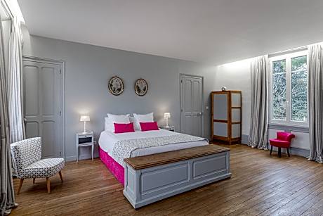 Suite Junior-Supérieure-SDB privée-Vue sur Jardin