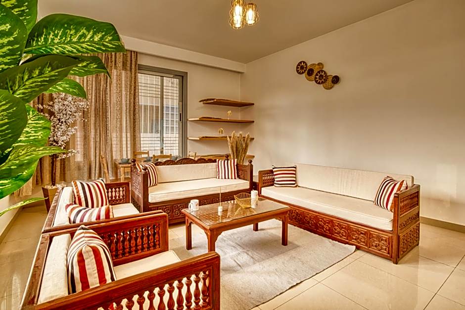 Spacious Garden Duplex near JW Marriott