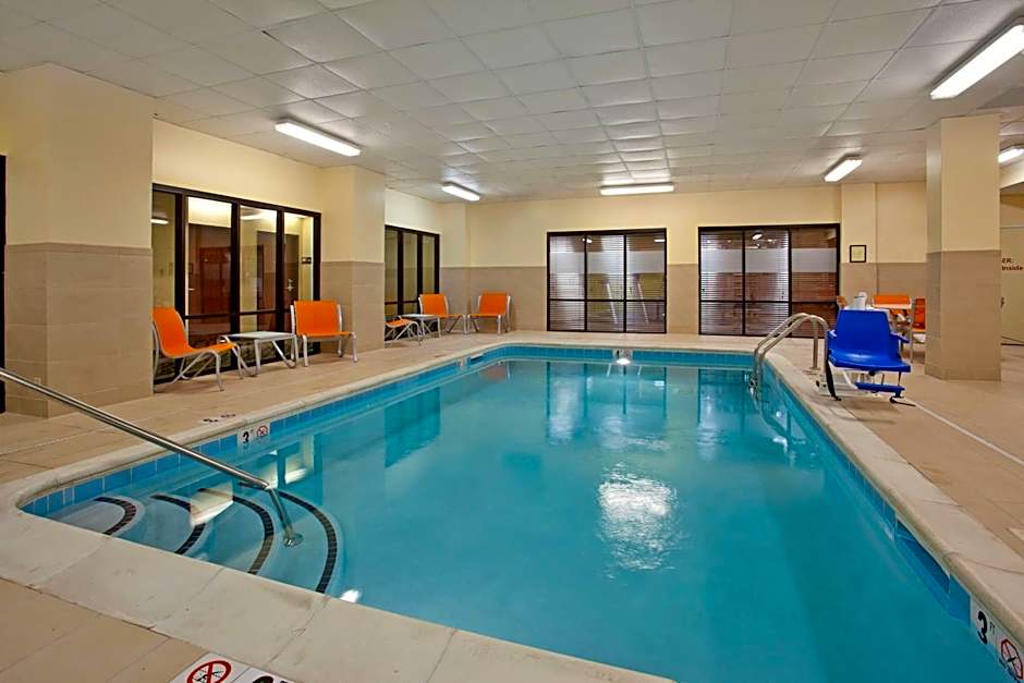 HAMPTON INN & SUITES BY HILTON NASHVILLE-SMYRNA