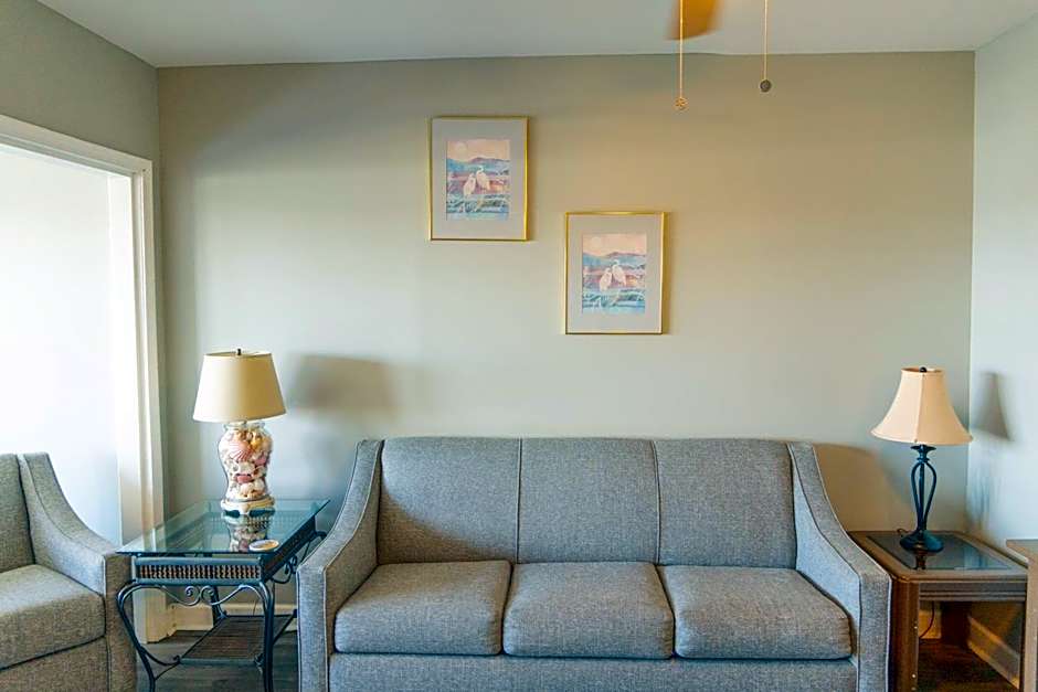 Sea Watch Inn at the Landing