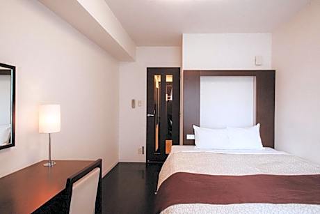 Standard Double Room - Non-Smoking