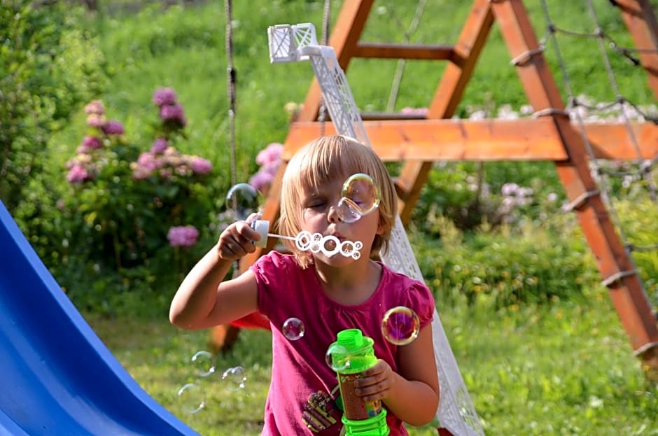 Brunner - Ferienwohnung im Hühnerhotel