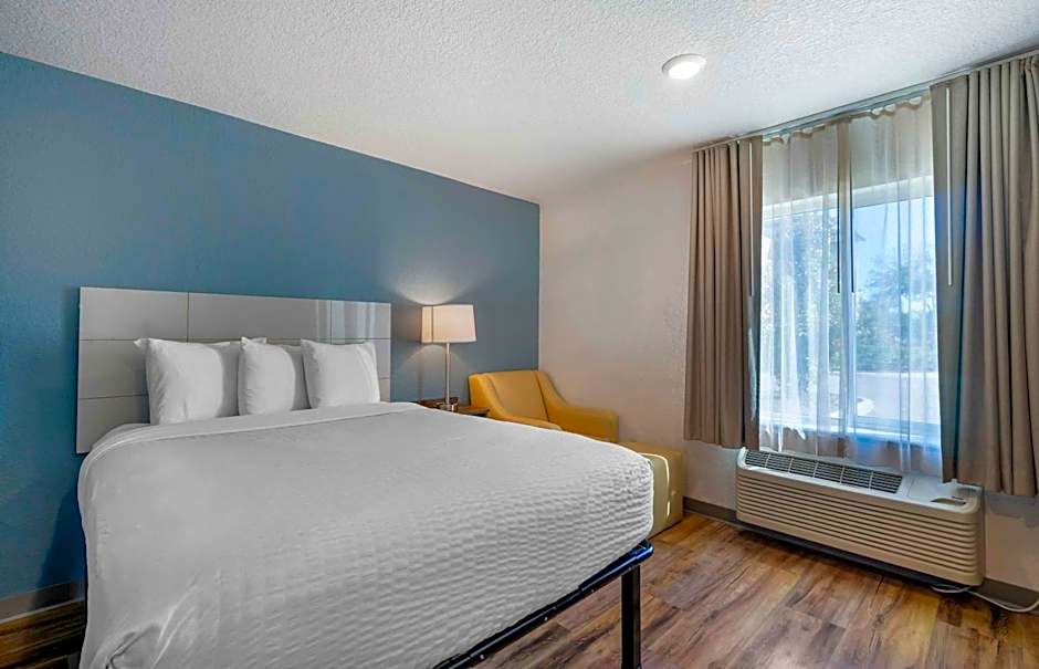 Extended Stay America Select Suites - Tampa - Brandon - East