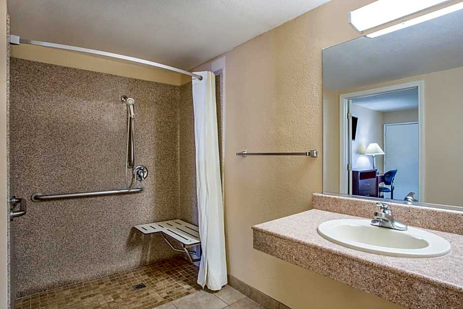 Hotel Seville - Ontario Airport/Chino