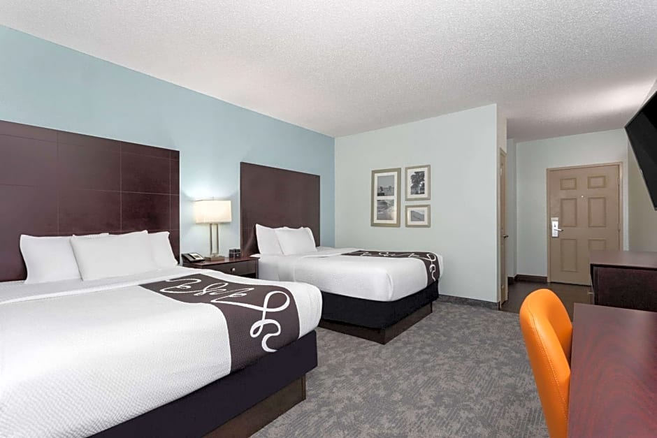 La Quinta Inn & Suites by Wyndham Bonita Springs Naples