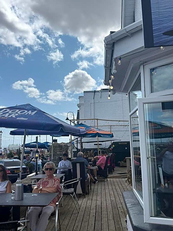 Sids restaurant and bar with rooms