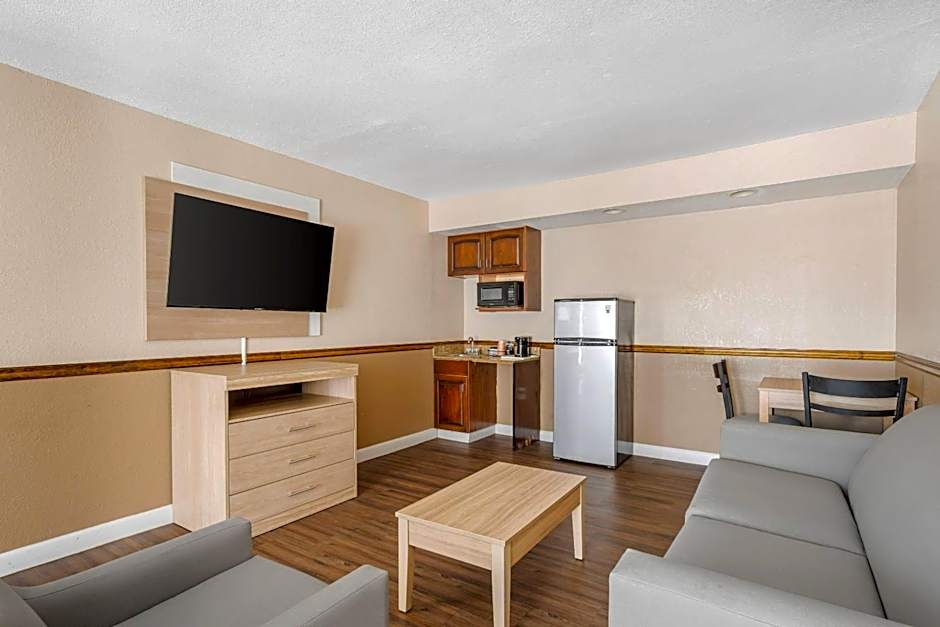 Quality Inn & Suites Conference Center