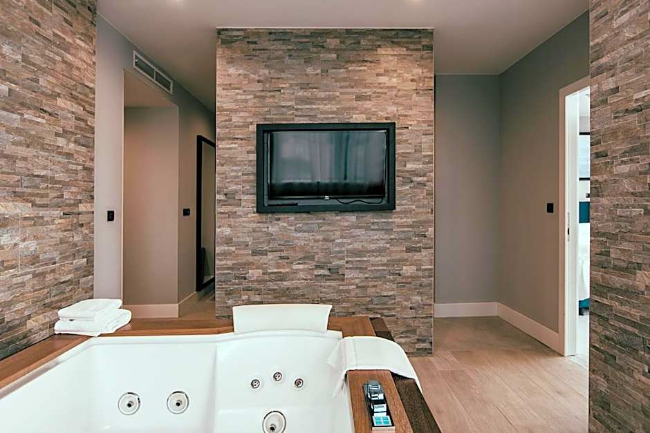 Marvie Hotel & Health