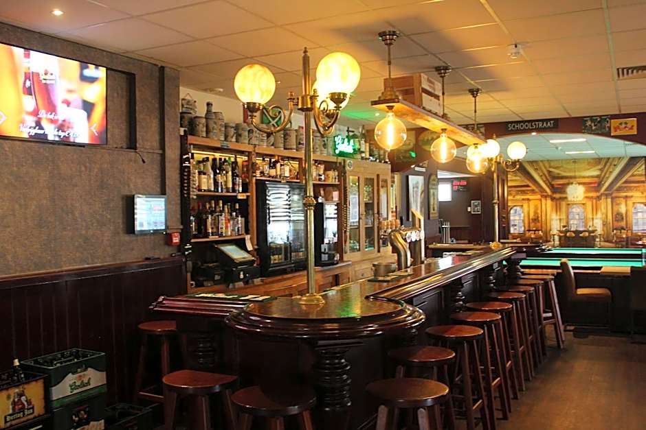 Hotel,cafe,biljart POT