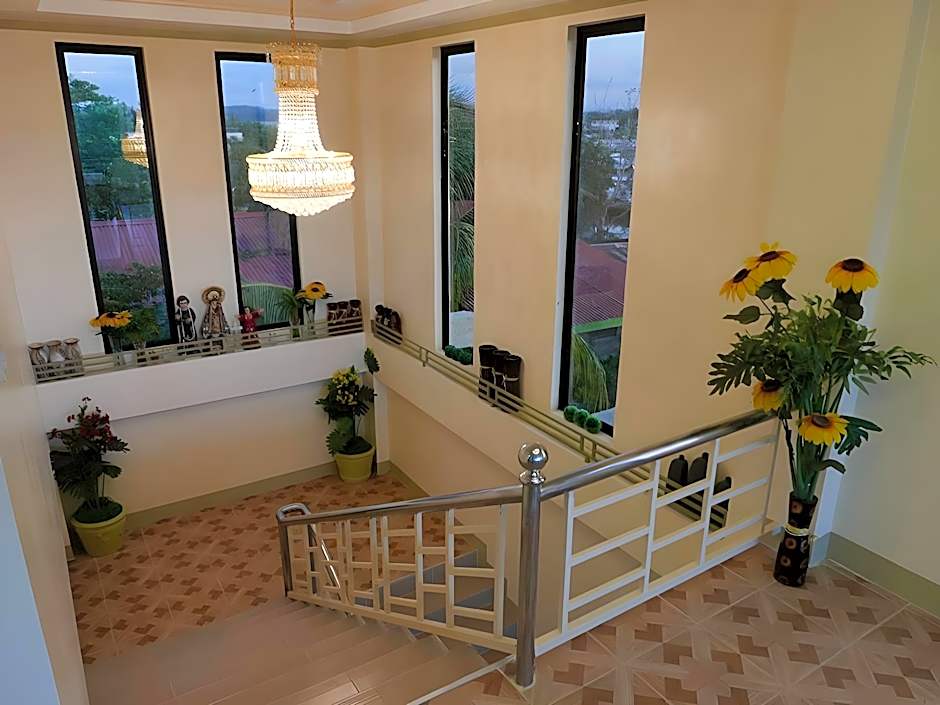 Island Tropic Hotel and Restaurant