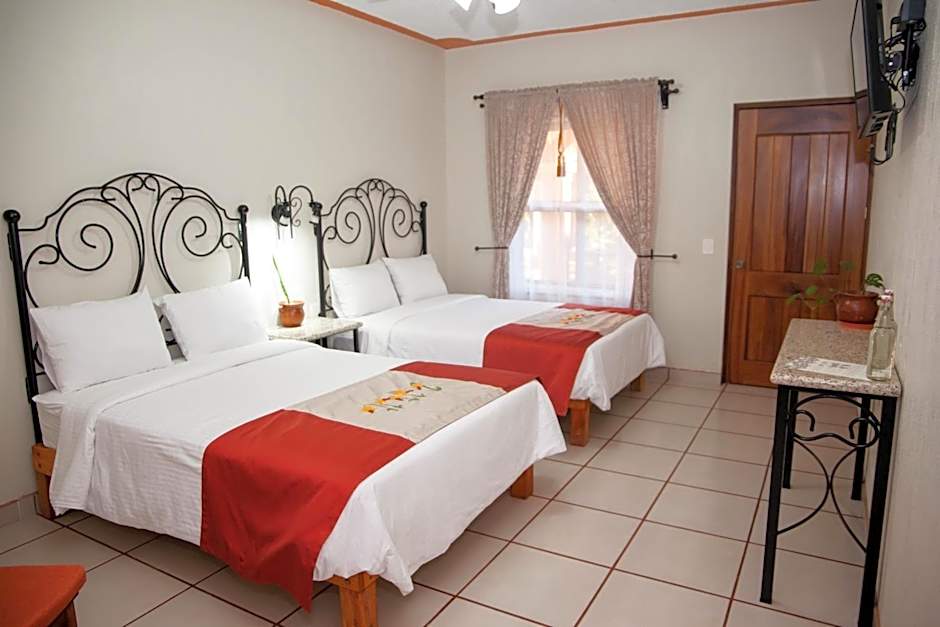 Encanto de la Sierra Hotel