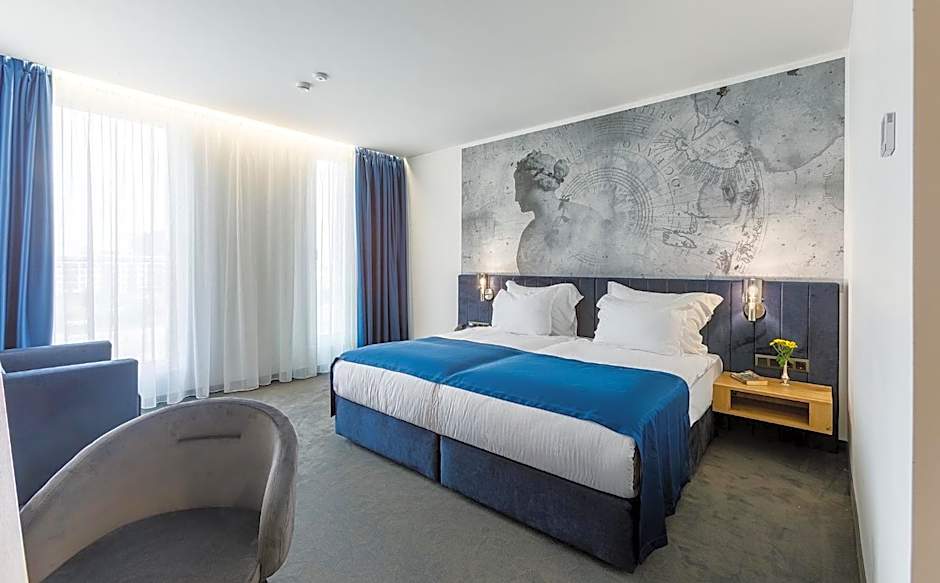 Blue Star Luxury Hotel