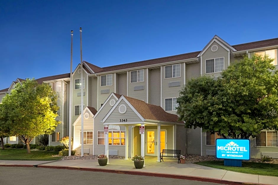 Microtel Inn & Suites By Wyndham Pueblo