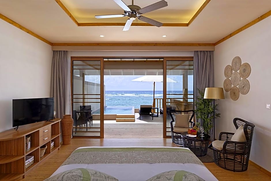 Brennia Kottefaru Maldives