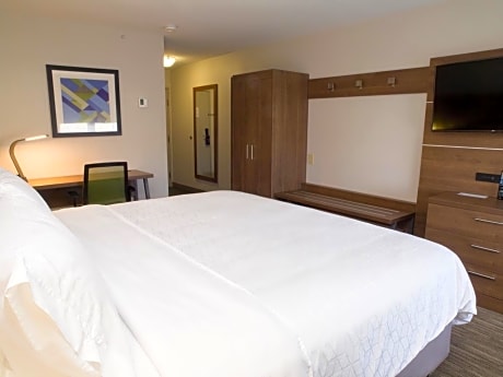 Deluxe King Room - Hearing Accessible
