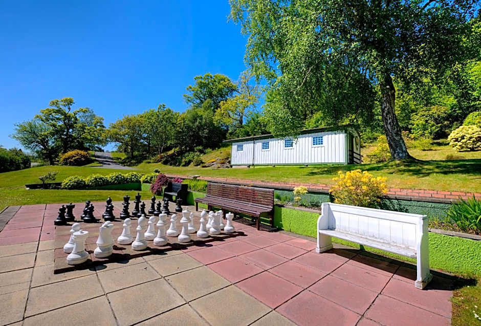Appin Holiday Homes - Lodges, Shepherds Hut and Train Carriage stays