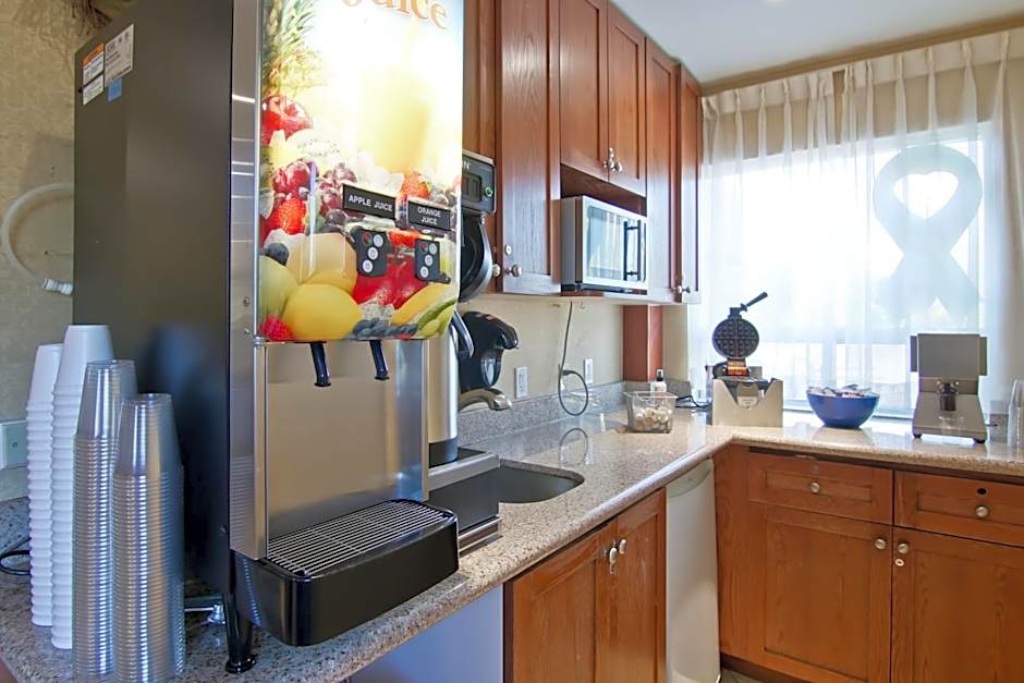 Travelodge by Wyndham Trenton