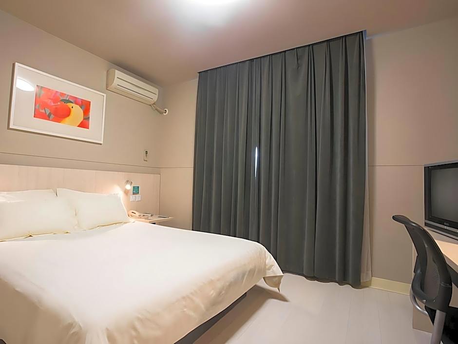 Jinjiang Inn Shenyang North Station