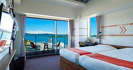 Superior Twin Room with City View