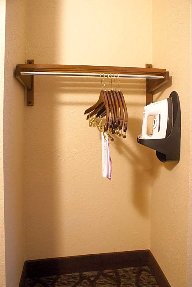 Holiday Inn Express & Suites Jacksonville South - I-295 By IHG