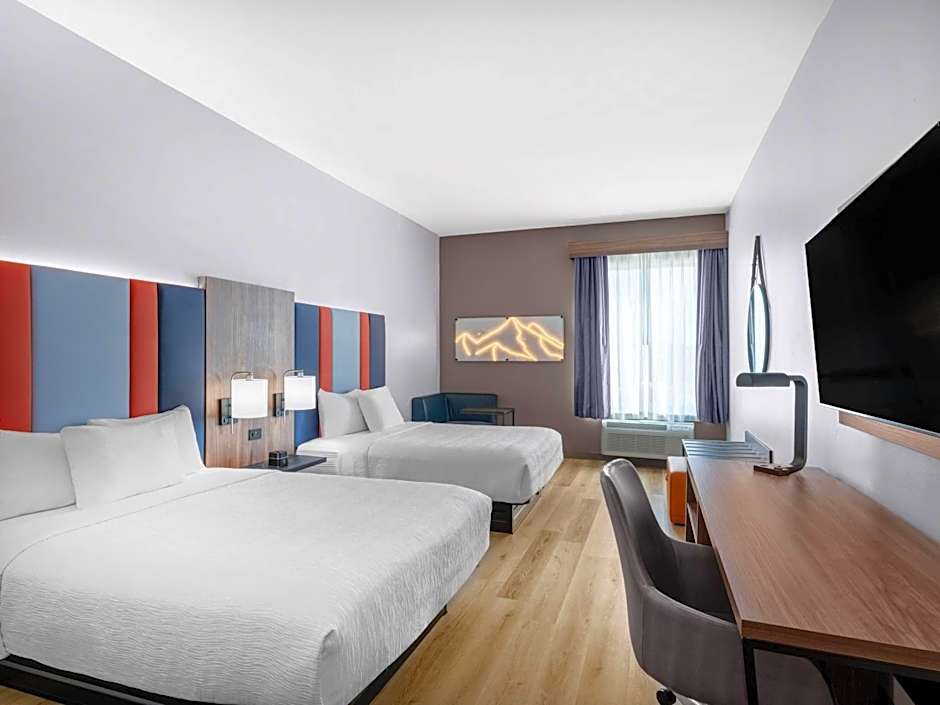 La Quinta by Wyndham Chelsea Birmingham