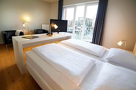 Apartment (2 Adults)