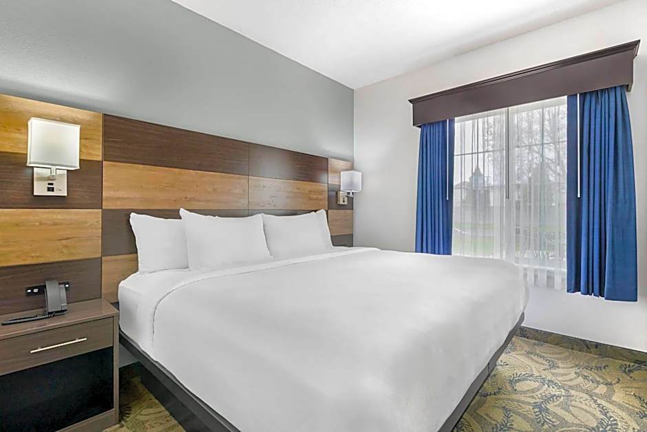 MainStay Suites Madison Airport