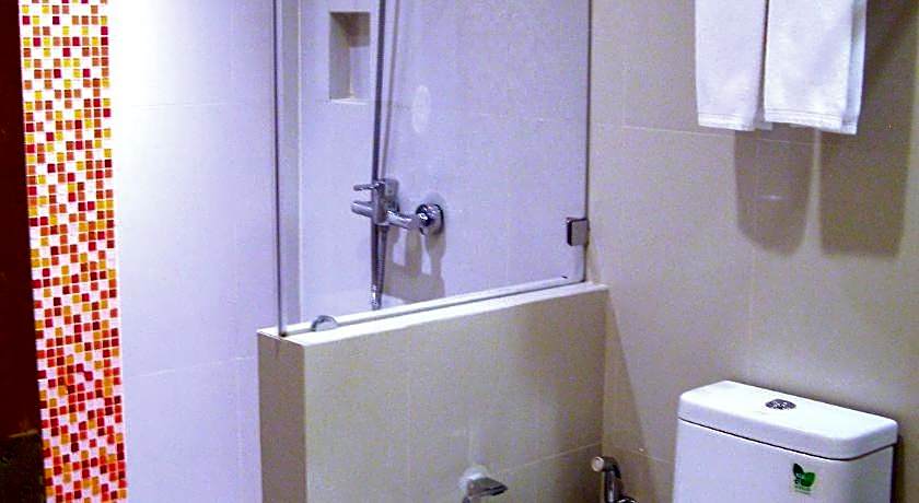 Iyarin@tuk Chang Ratchayothin Hotel