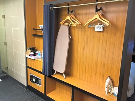 aloft, Room, 2 Queen Beds