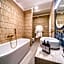Hotel Brattia, Adults Only