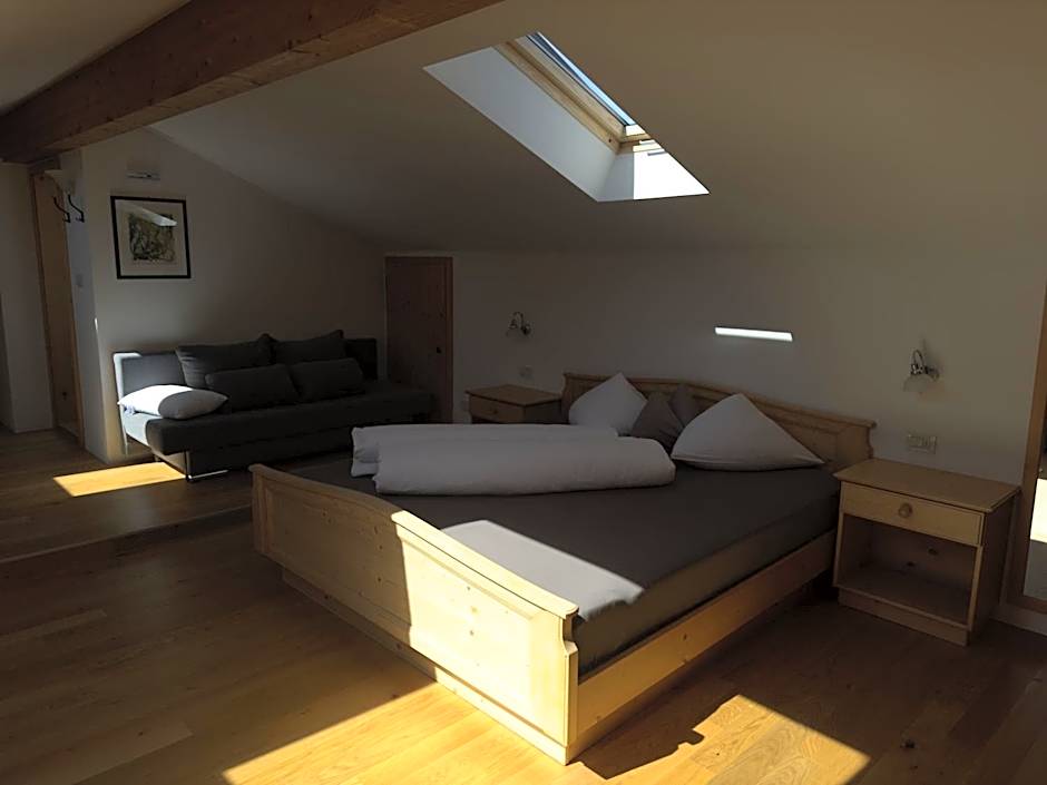 Garni Residence Trocker