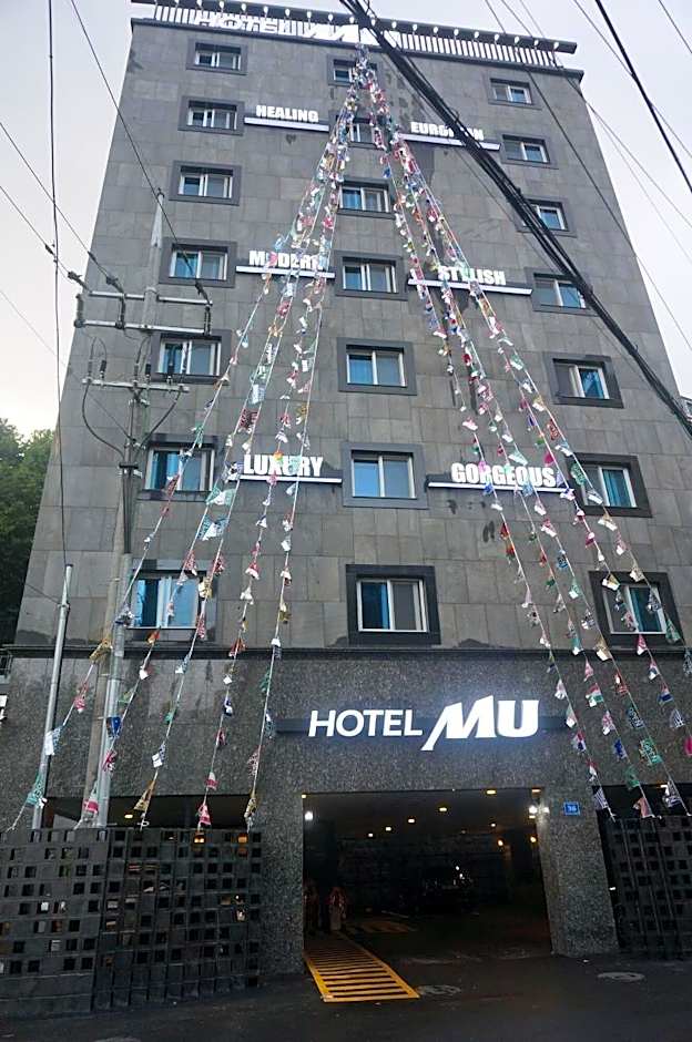 Mu Hotel