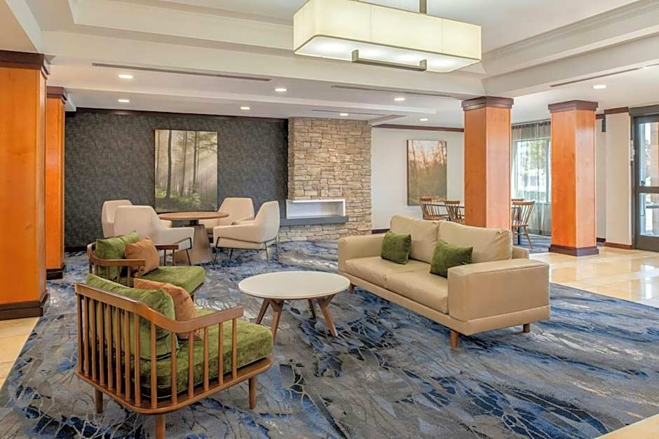 Fairfield Inn & Suites by Marriott Santa Maria