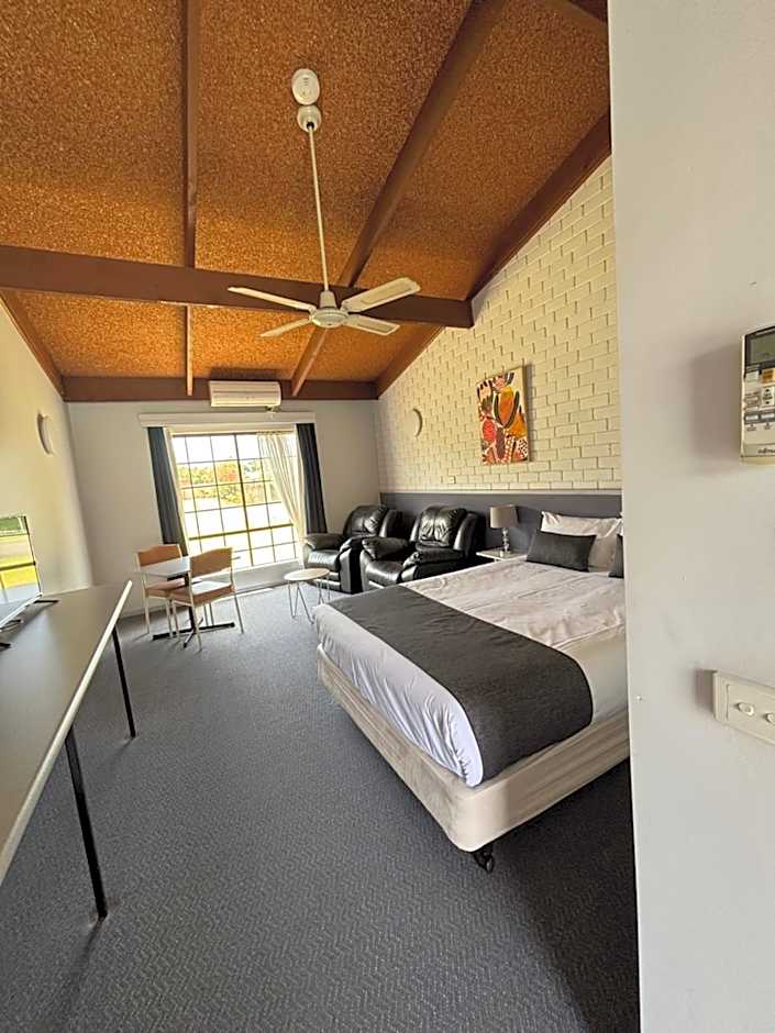 Bakery Park Motor Inn