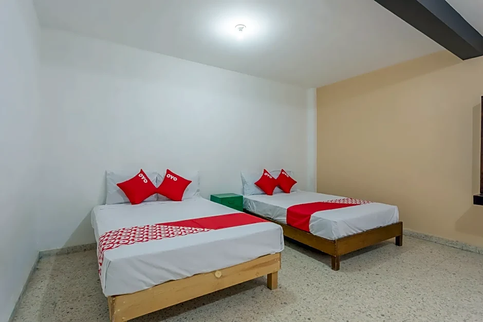 OYO Hotel Emperador