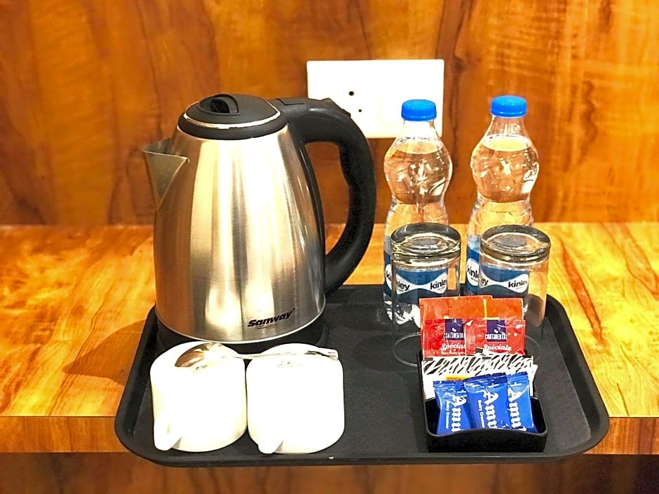 Hampton Hotel - 200 mt from Golden Temple 