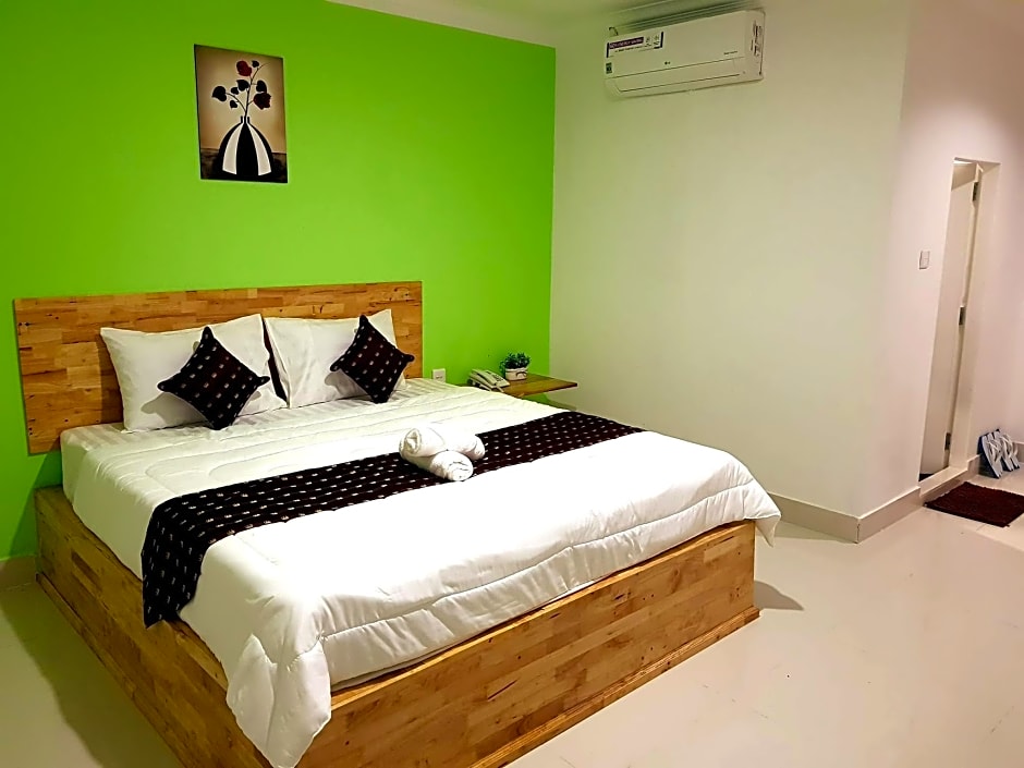 Lucky hostel and guesthouse