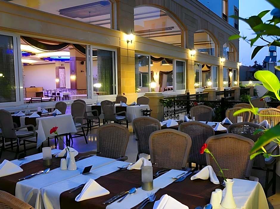 Pia Bella Hotel
