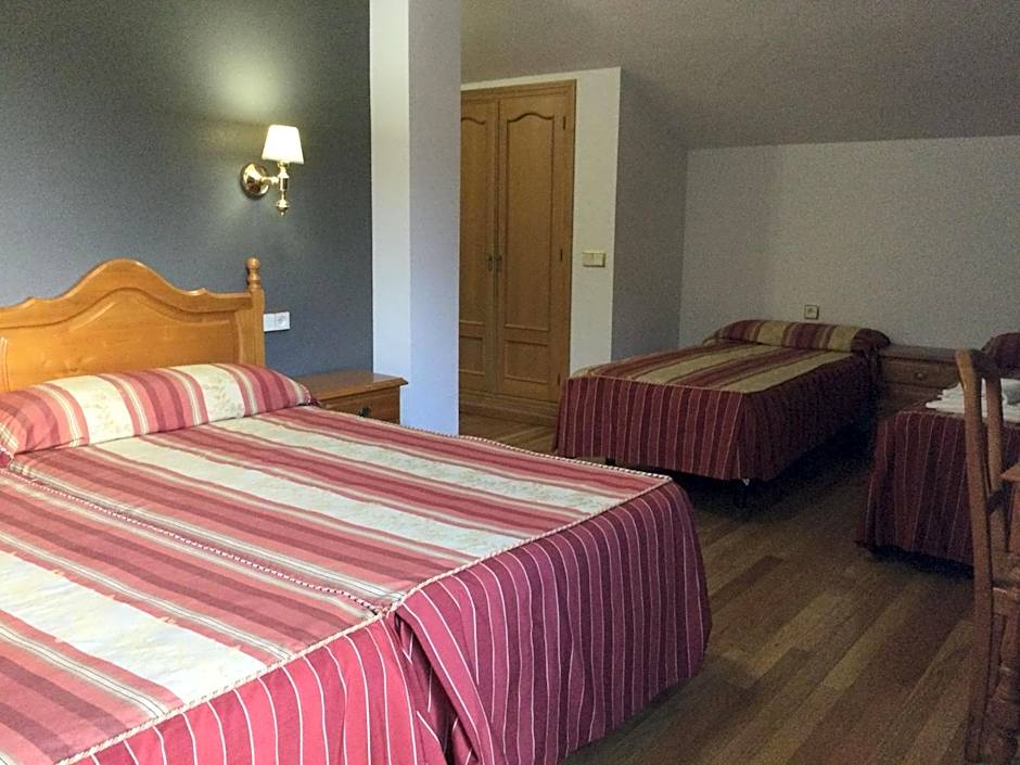 Hotel Cinco Castaños