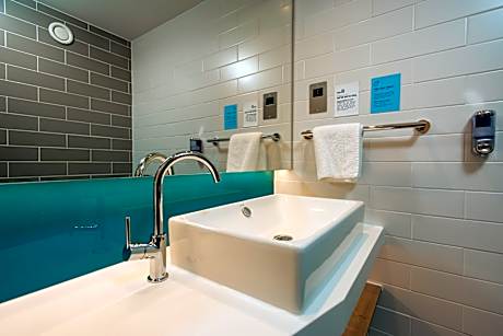 1 Double Standard Sofa Bed with Free Hot Breakfast