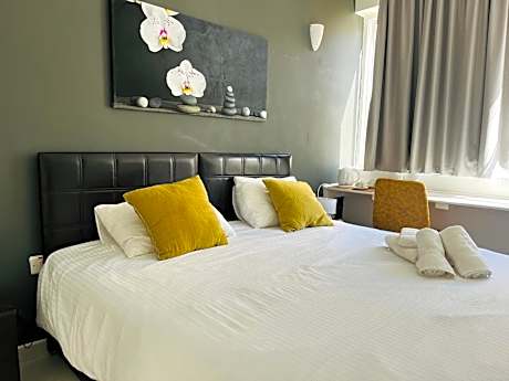 Double Room with Bathroom
