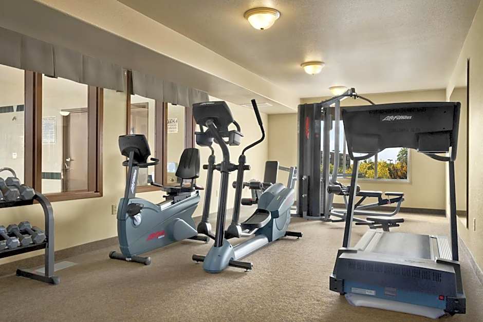 Super 8 by Wyndham Fort St. John BC