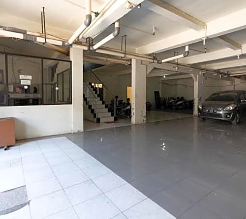 Urbanview Hotel Sayang Makassar