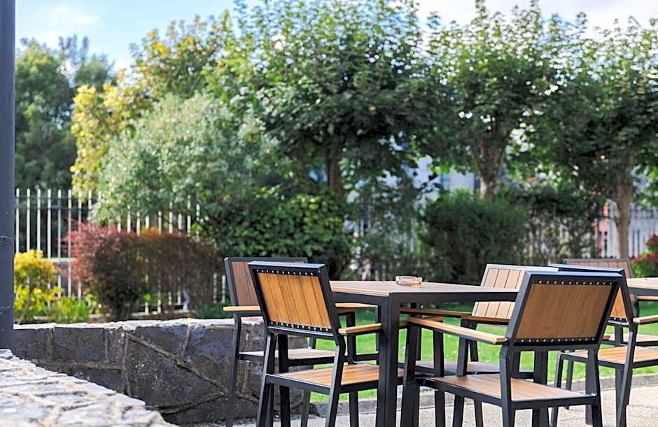 Leonardo Hotel Galway - Formerly Jurys Inn