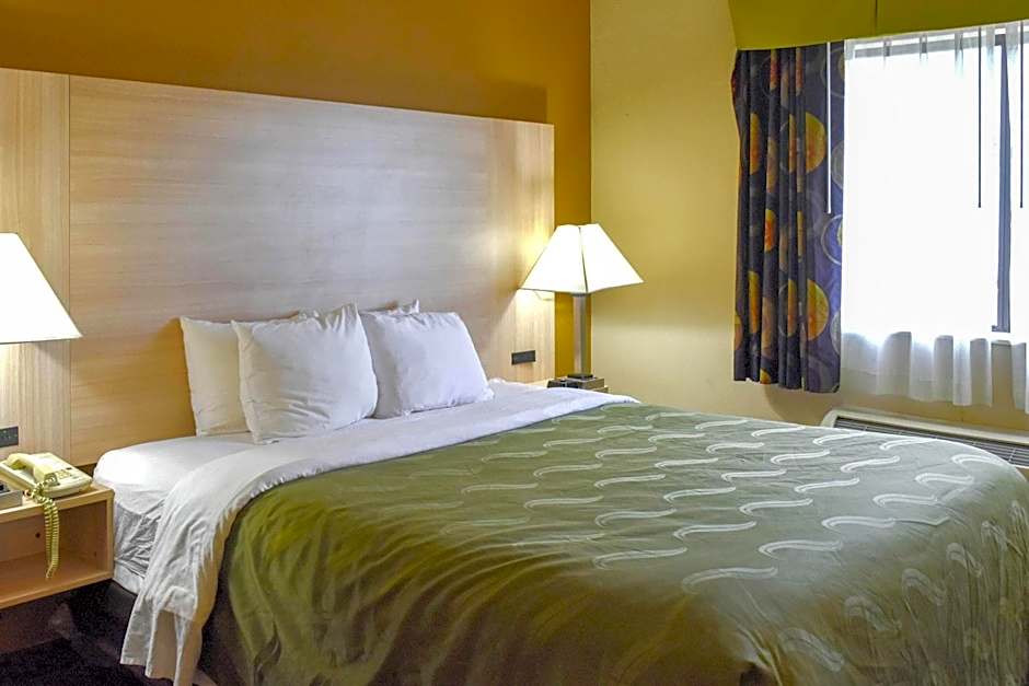 Quality Inn & Suites Brooks Louisville South