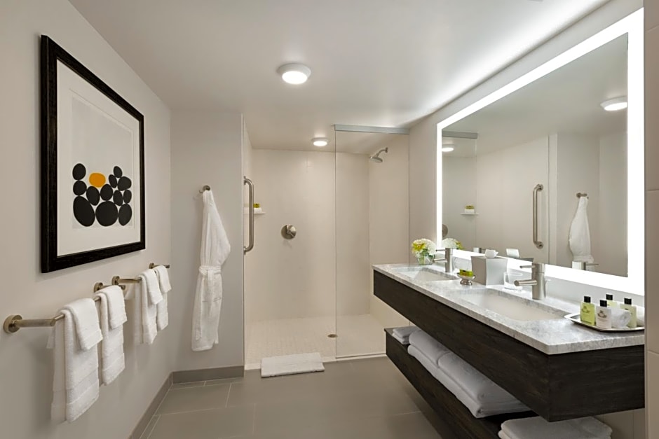 InterContinental St. Paul Riverfront by IHG