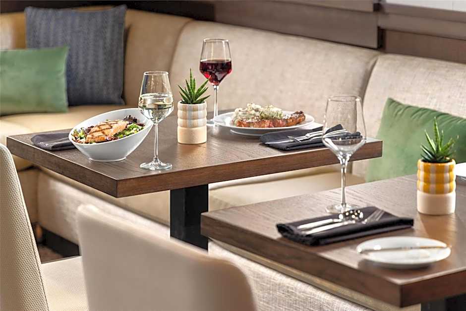 Hilton Garden Inn Burlington Downtown