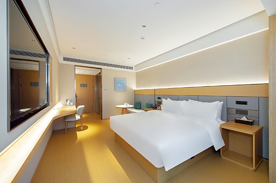 JI Hotel Xiangyang Dongjin Minfa Century Plaza