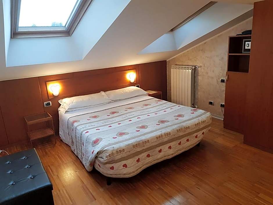 Aurelia Garden Gold B&B