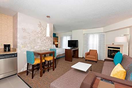 Queen Studio with Sofa Bed